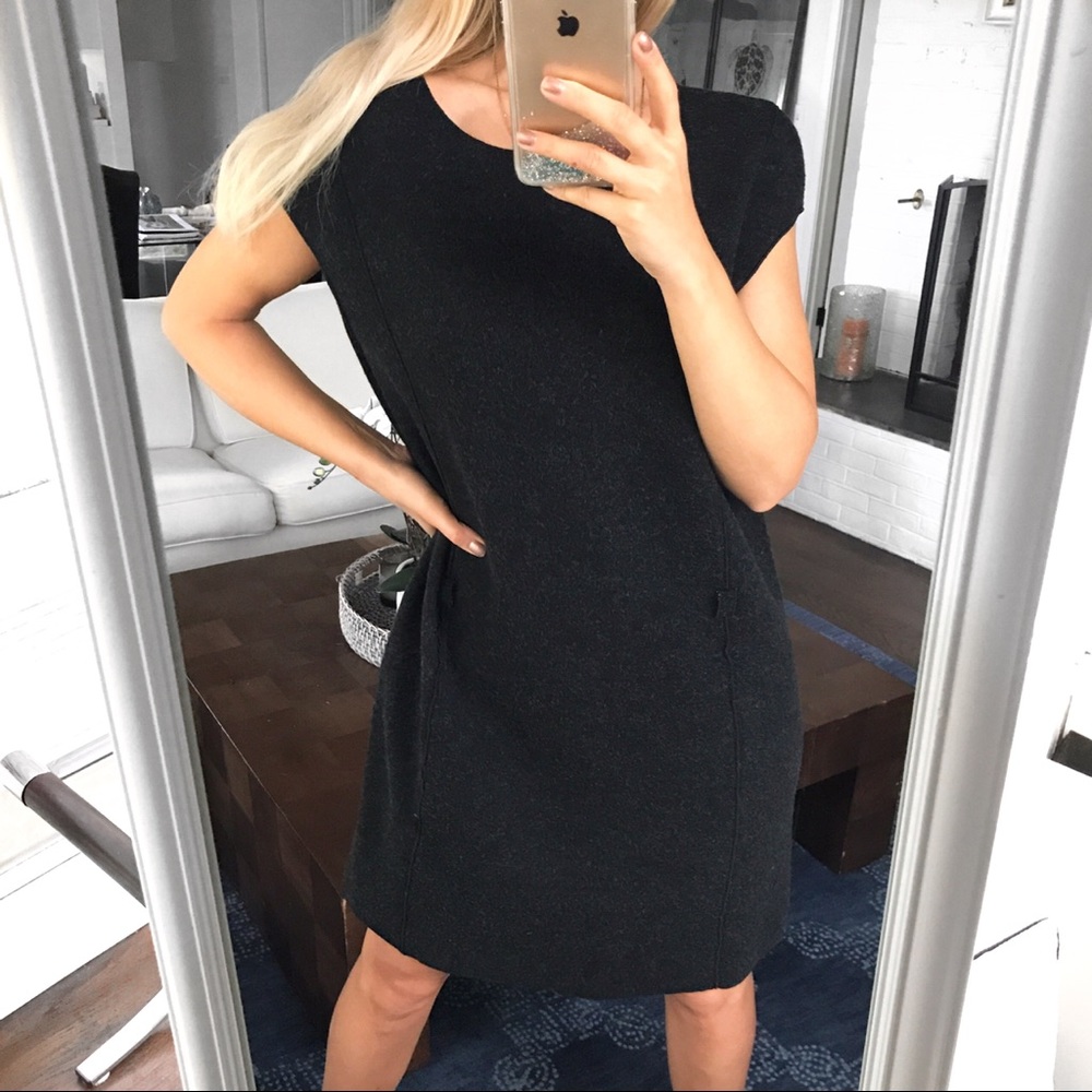 🆕in! STRENESSE VIRGIN WOOL BLACK T-SHIRT DRESS!